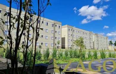 Imagem: O apartamento possui 2 Dormitórios, 1 Banheiro, 1 Vaga na garagem