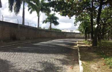 Imagem 2: Casa residencial. Varanda, 170m² de Área, 2 Vagas na garageme5 Dormitórios