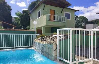 Imagem: A casa em condomínio possui 3 Dormitórios, 2 Banheiros, 1