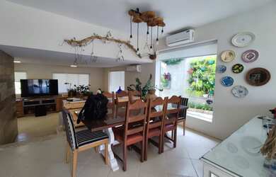 Imagem: A casa em condomínio possui 3 Dormitórios, 3 Banheiros, 5