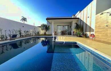 Imagem: A casa em condomínio possui 3 Dormitórios, 5 Banheiros, 4