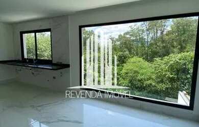 Imagem: A casa em condomínio possui 3 Dormitórios, 5 Banheiros, 4