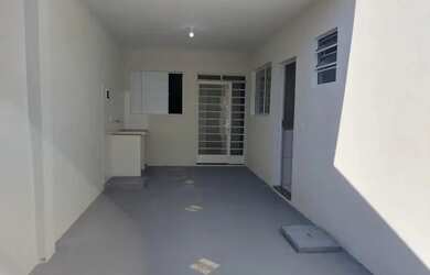 Imagem: A casa possui 2 Dormitórios, 1 Banheiro, 80m² de Área e está