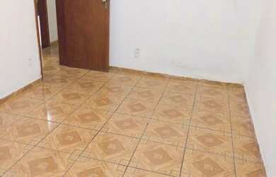 Imagem: O apartamento possui 2 Dormitórios, 1 Banheiro e está localizado