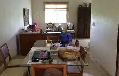 Imagem: A casa em condomínio possui 3 Dormitórios, 2 Banheiros, 2