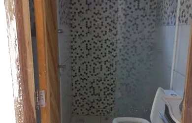 Imagem: A casa à venda possui 2 Dormitórios, 1 Banheiro e 2 Vagas