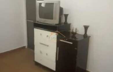 Imagem: A kitnet possui 1 Dormitório, 1 Banheiro, 1 Vaga na garagem