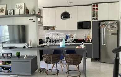 Imagem: O apartamento possui 1 Dormitório, 2 Banheiros, 1 Vaga na garagem