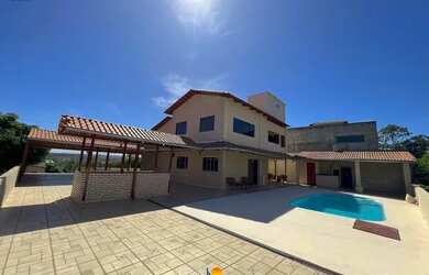 Imagem: A casa em condomínio possui 4 Dormitórios, 3 Banheiros, 4