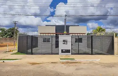 Imagem: A casa possui 2 Dormitórios, 2 Banheiros, 1 Vaga na garagem