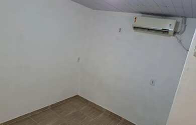 Imagem: O quarto possui Imóvel novo e está localizado em Novo Aleixo