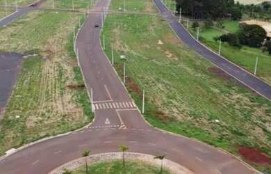 Imagem: O terreno possui 170m² de Área e está localizado em Sumaré