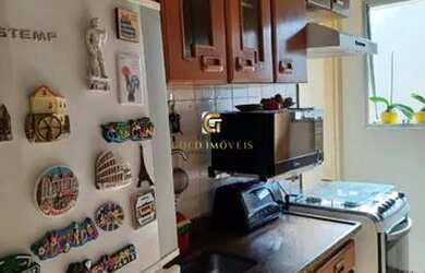 Imagem: O apartamento possui 2 Dormitórios, 1 Banheiro, 1 Vaga na garagem