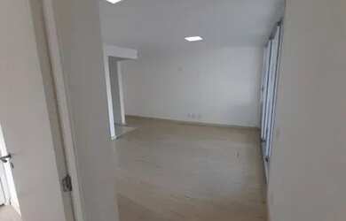 Imagem: O apartamento possui 2 Dormitórios, 2 Banheiros, 2 Vagas na