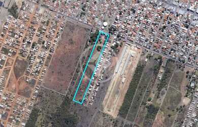 Imagem: O terreno possui 2m² de Área e está localizado em Pedra