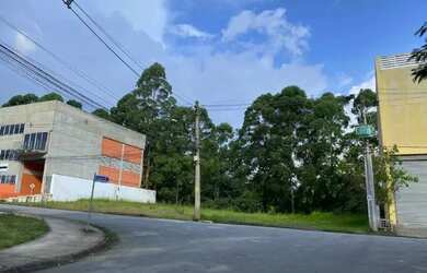 Imagem: O depósito possui 1.185m² de Área e está localizado em