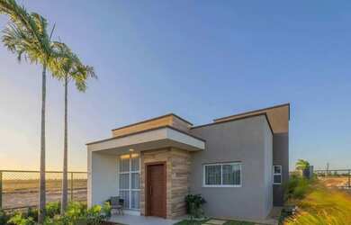 Imagem: A casa em condomínio possui 3 Dormitórios, 2 Banheiros, 1