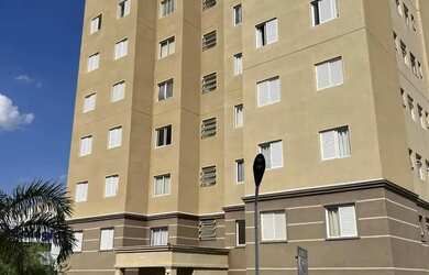 Imagem: O apartamento possui 2 Dormitórios, 1 Banheiro, 2 Vagas na