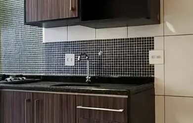 Imagem 6: Apartamento com móveis planejado, com uma suíte no 1º andar