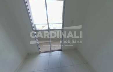 Imagem 2: Apartamento com excelente localização, próximo a supermercados e comércio