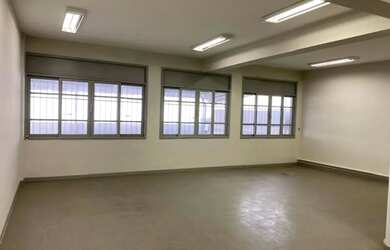 Imagem: O depósito possui 240m² de Área e está localizado em São