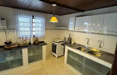 Imagem 9: Ampla Casa à Venda 360m², 3 Quartos 2 Suítes arera goumet com picina...