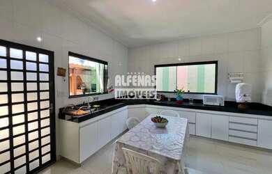 Imagem 6: CASA Á VENDA, 3 QUARTOS, 3 VAGAS E VARANDA GOURMET, NO BAIRRO COLONIAL...