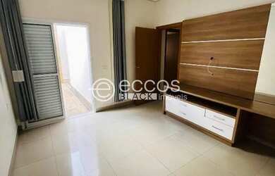 Imagem 5: Casa à venda, 3 quartos, 1 suíte, 2 vagas, Bosque dos Buritis - Uberlândia/MG