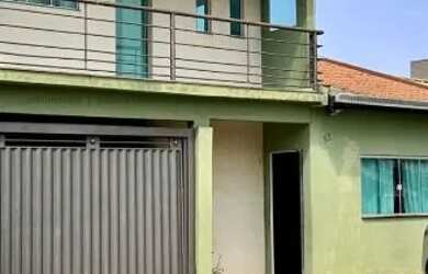 Imagem: A casa em condomínio possui 4 Dormitórios, 4 Banheiros, 3