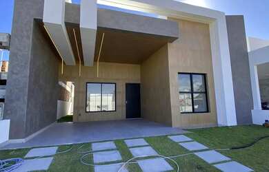 Imagem: A casa em condomínio possui 3 Dormitórios, 2 Banheiros, 2