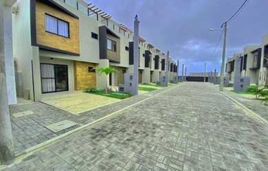 Imagem: A casa em condomínio possui 2 Dormitórios, 2 Banheiros, 1