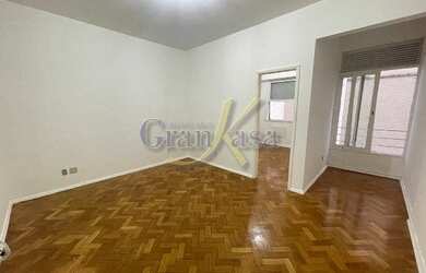 Imagem: O apartamento possui 1 Dormitório, 1 Banheiro e 40m² de Área