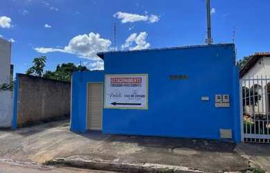 Imagem: A casa possui 1 Dormitório, 1 Banheiro e está localizado