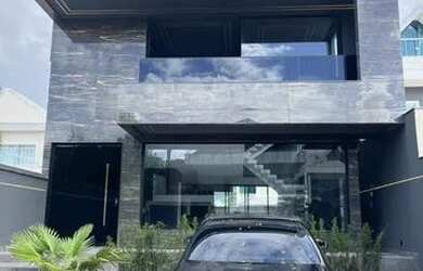 Imagem: A casa em condomínio possui 5 Dormitórios, 5 Banheiros, 5