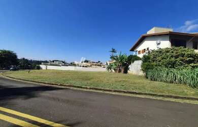 Imagem: O terreno possui 1.796m² de Área e está localizado em Vila