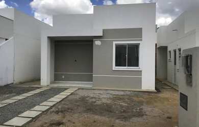 Imagem: A casa em condomínio possui 2 Dormitórios, 1 Banheiro, 2 Vagas