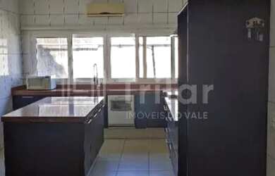 Imagem 5: Linda casa térrea em condomínio com 4 suítes todas com closet e 2 delas...