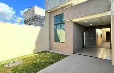 Imagem: A casa em condomínio possui 3 Dormitórios, 3 Banheiros, 120m²