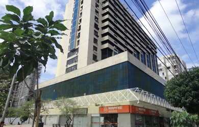 Imagem: O depósito possui 2 Vagas na garagem e 60m² de Área e está