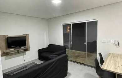 Imagem: A casa possui 2 Dormitórios, 3 Banheiros, 2 Vagas na garagem