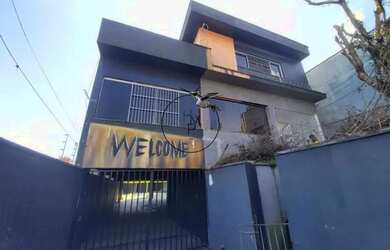 Imagem: A casa possui 1 Dormitório, 5 Banheiros, 5 Vagas na garagem