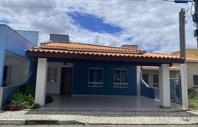 Imagem: A casa em condomínio possui 3 Dormitórios, 2 Banheiros, 2