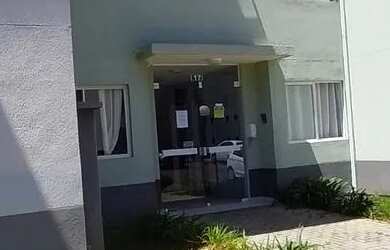 Imagem: O apartamento possui 3 Dormitórios, 1 Banheiro, 1 Vaga na garagem