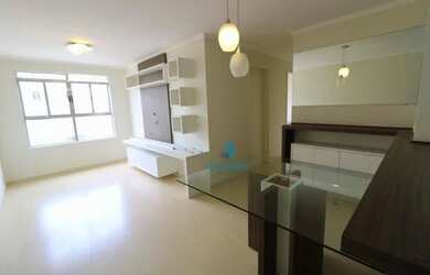 Imagem: O apartamento possui 3 Dormitórios, 1 Banheiro, 1 Vaga na garagem