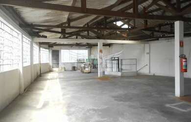 Imagem: O depósito possui 689m² de Área e está localizado em Vila