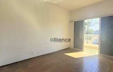 Imagem: A casa possui 2 Dormitórios, 1 Banheiro, 2 Vagas na garagem