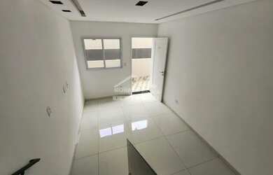 Imagem: A casa em condomínio possui 2 Dormitórios, 2 Banheiros, 1