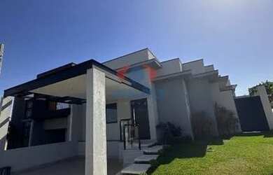 Imagem: A casa em condomínio possui 3 Dormitórios, 4 Banheiros, 2