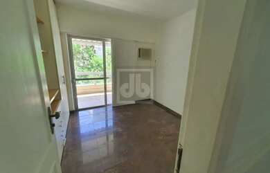 Imagem 9: Leblon, Condomínio de Luxo, Varandão, 3 qartos, Reformado , 3 Vagas