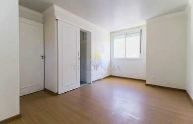 Imagem 10: Casa com 4 quartos à venda, 354 m2, Butiatuvinha - Curitiba PR